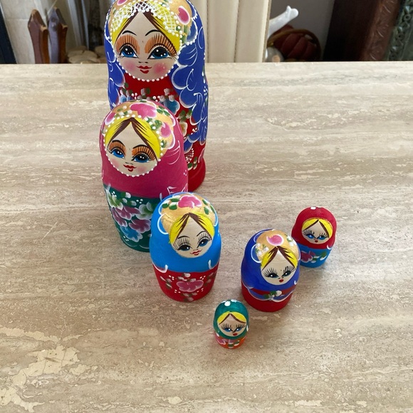 Russian doll Matreshka Wooden Hand Painted - Picture 2 of 10